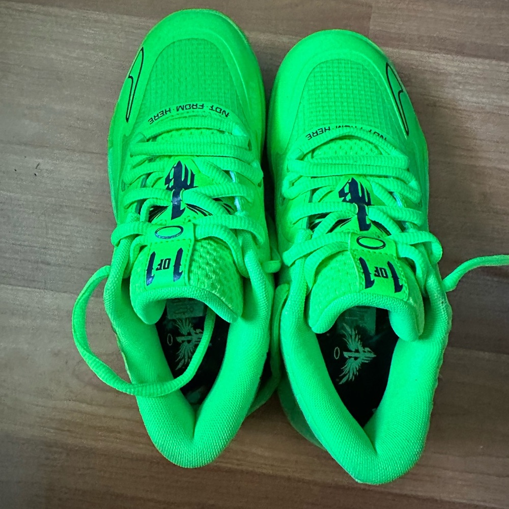 Puma LaMelo Ball MB.01 Lo "Green Gecko" Youth 4